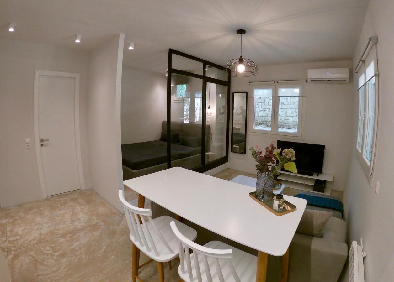 Renovated Apartment In Kifissia Center Near Metro G25 雅典 外观 照片